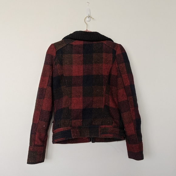 Fall Plaid Jacket - Picture 2 of 3